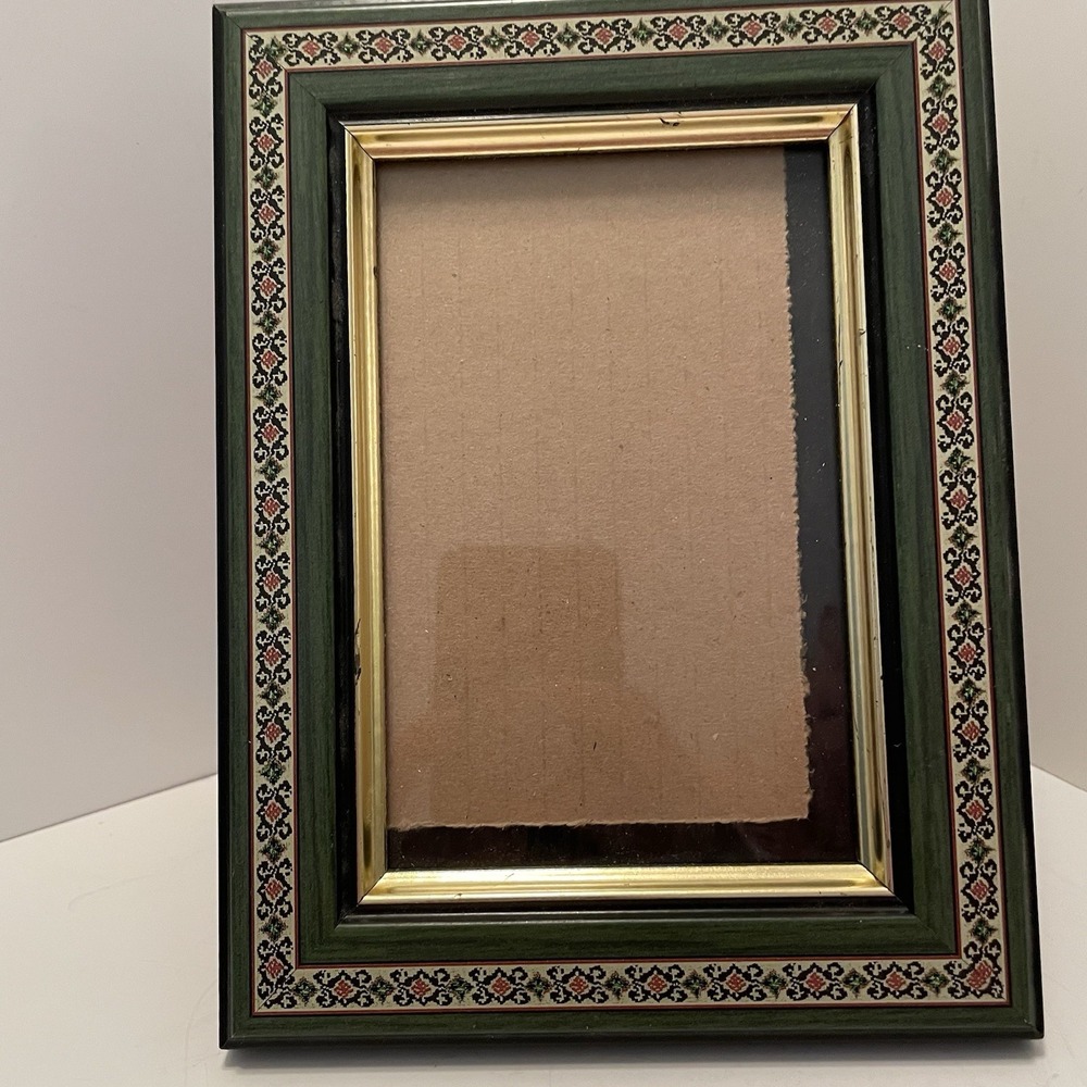 Vintage Burnes of Boston Wood Picture Frame 4x6 Faux Mosaic Inlay Print Border